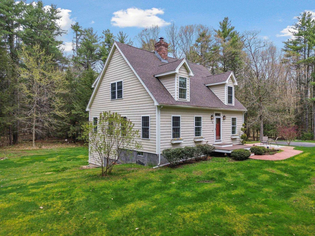 8 Toppan Lane Hampton Falls NH 03844