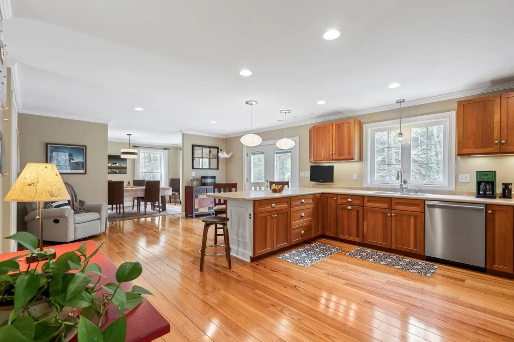 8 Toppan Lane Hampton Falls NH 03844