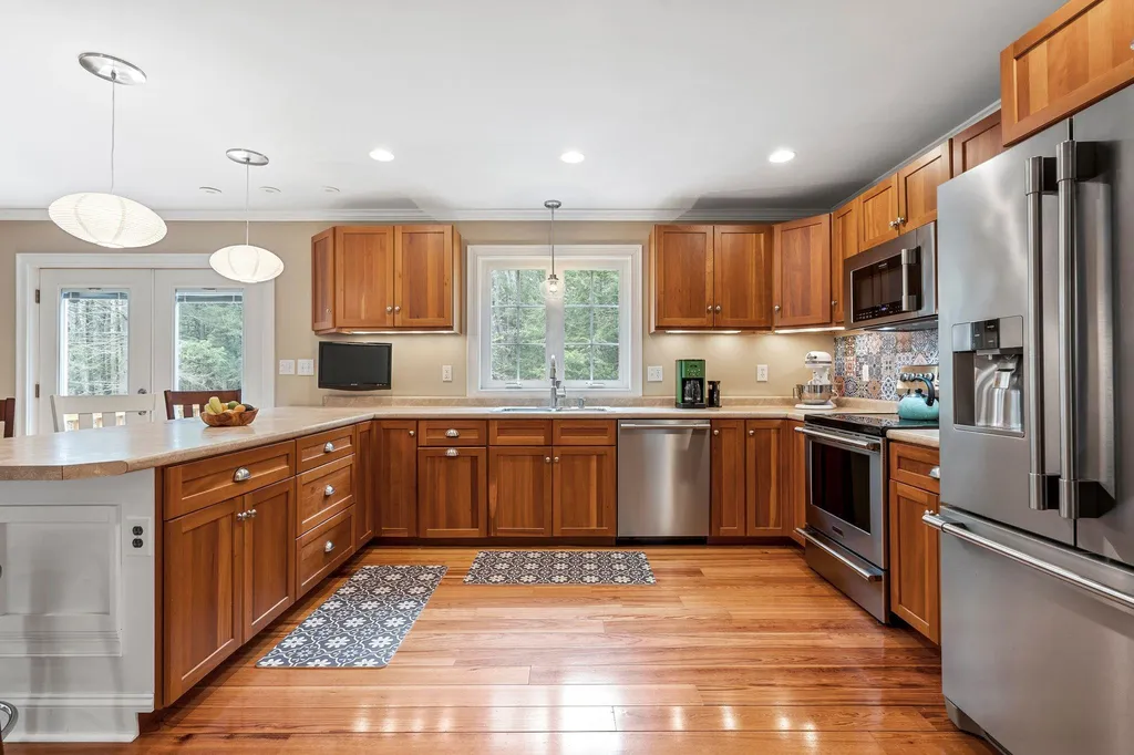8 Toppan Lane Hampton Falls NH 03844
