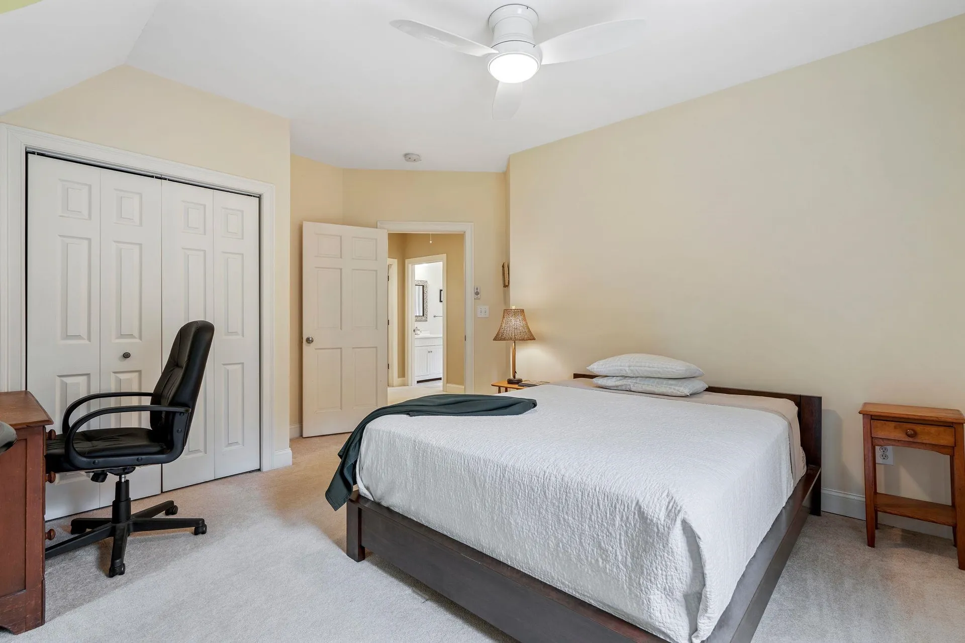 8 Toppan Lane Hampton Falls NH 03844