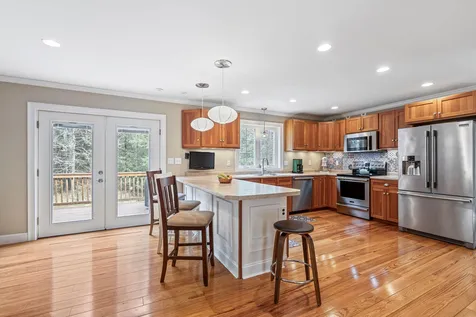 8 Toppan Lane Hampton Falls NH 03844