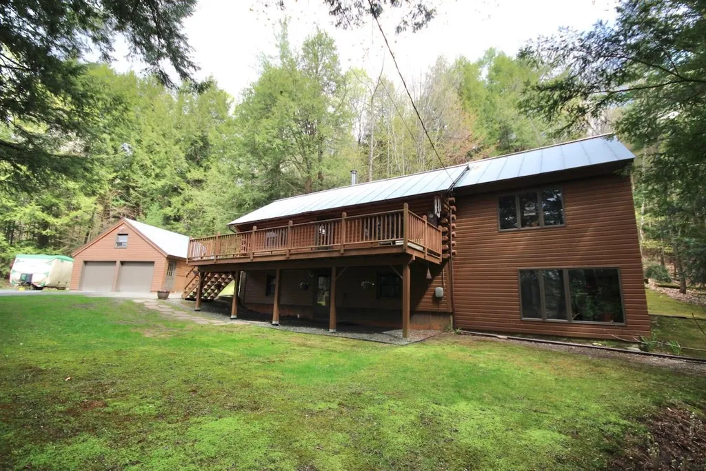26 Bird Hill Hartland VT 05048