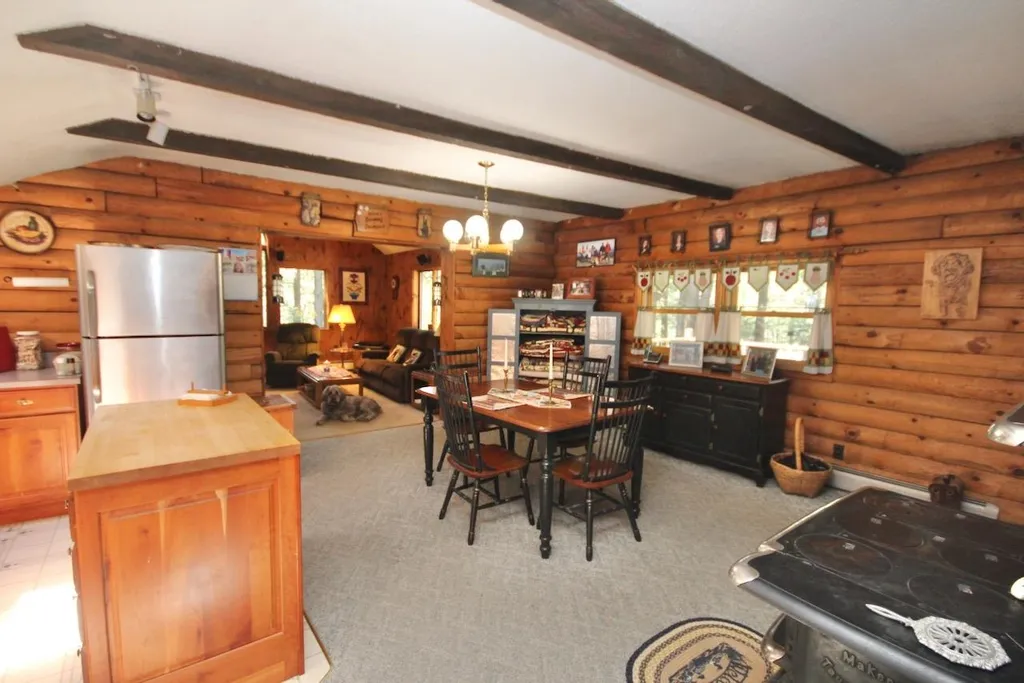 26 Bird Hill Hartland VT 05048