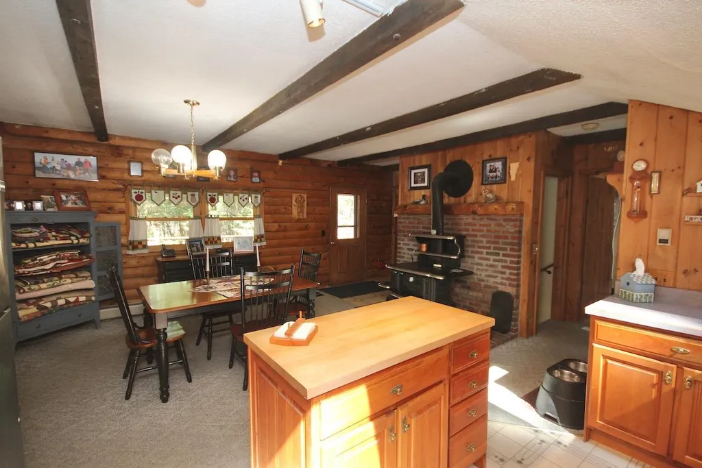 26 Bird Hill Hartland VT 05048