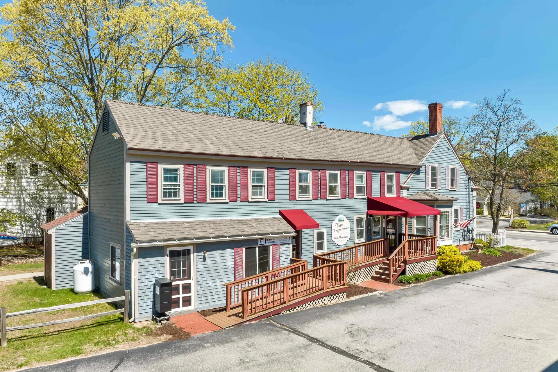 103 Main Street Alton NH 03809