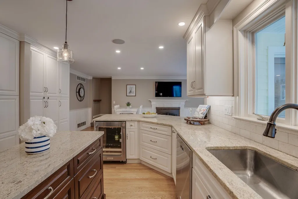 47 Hawk Drive Bedford NH 03110