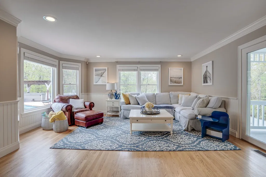47 Hawk Drive Bedford NH 03110
