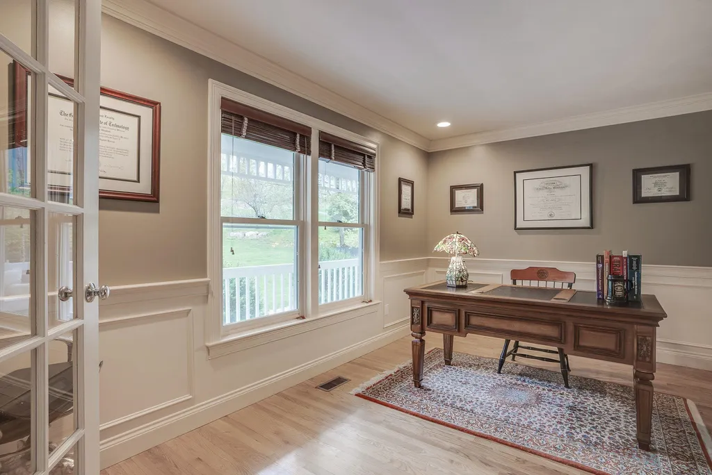 47 Hawk Drive Bedford NH 03110