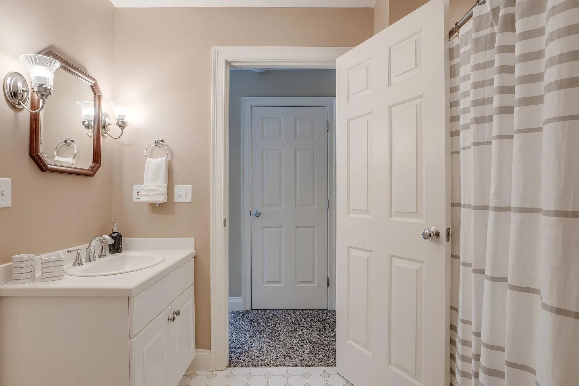 47 Hawk Drive Bedford NH 03110