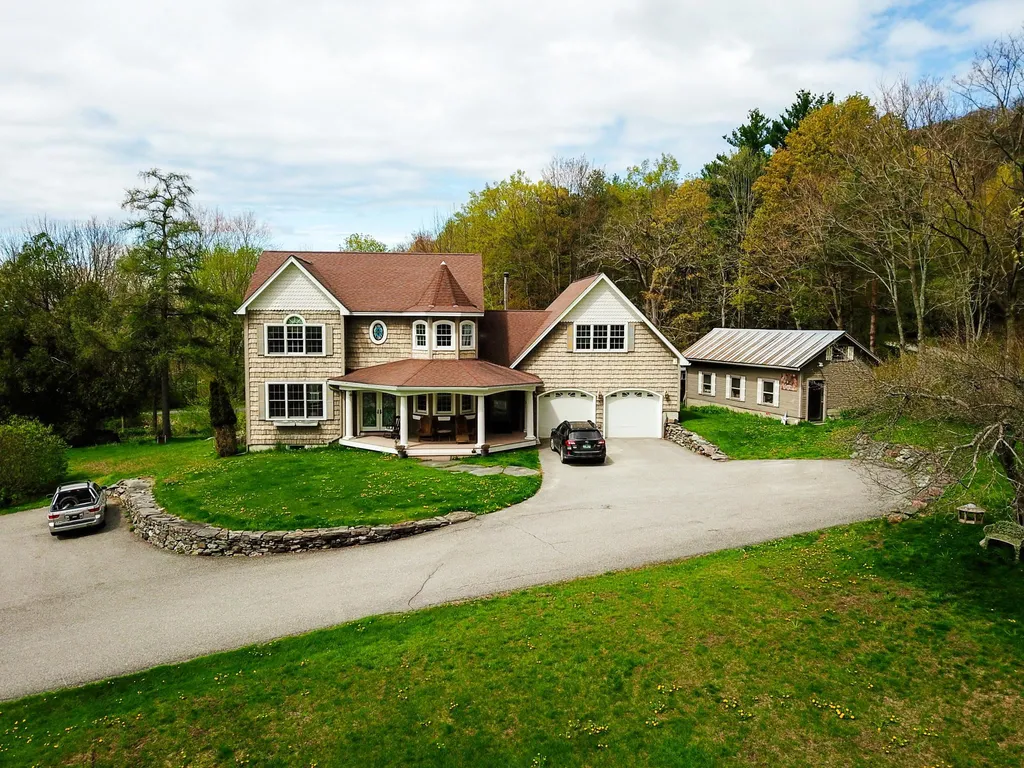 1081 Pond Road Hinesburg VT 05461