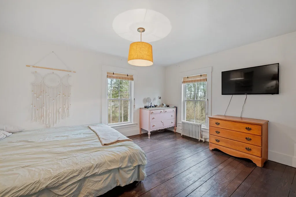 56 Greenwood Street Whitefield NH 03598