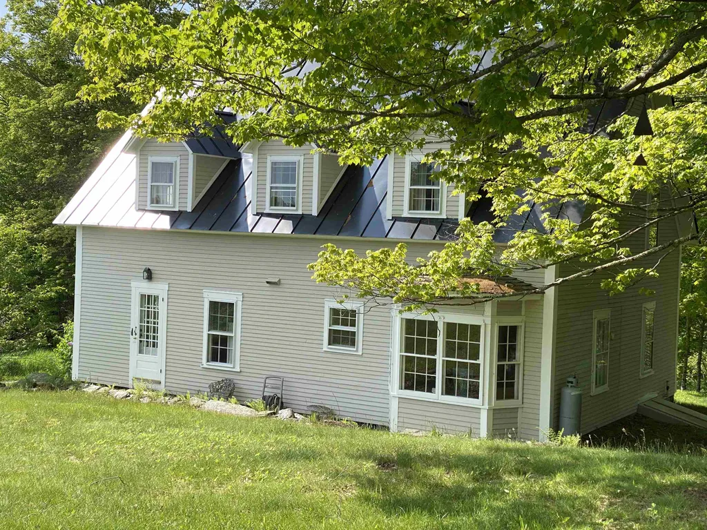 54 Ayers Road Strafford VT 05070