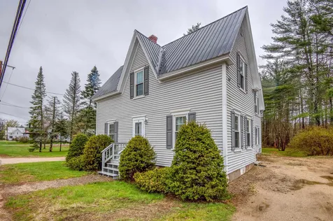 169 Mill Street Conway NH 03813