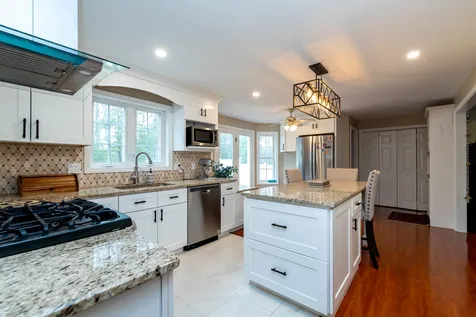 6 Dunbarton Drive Merrimack NH 03054