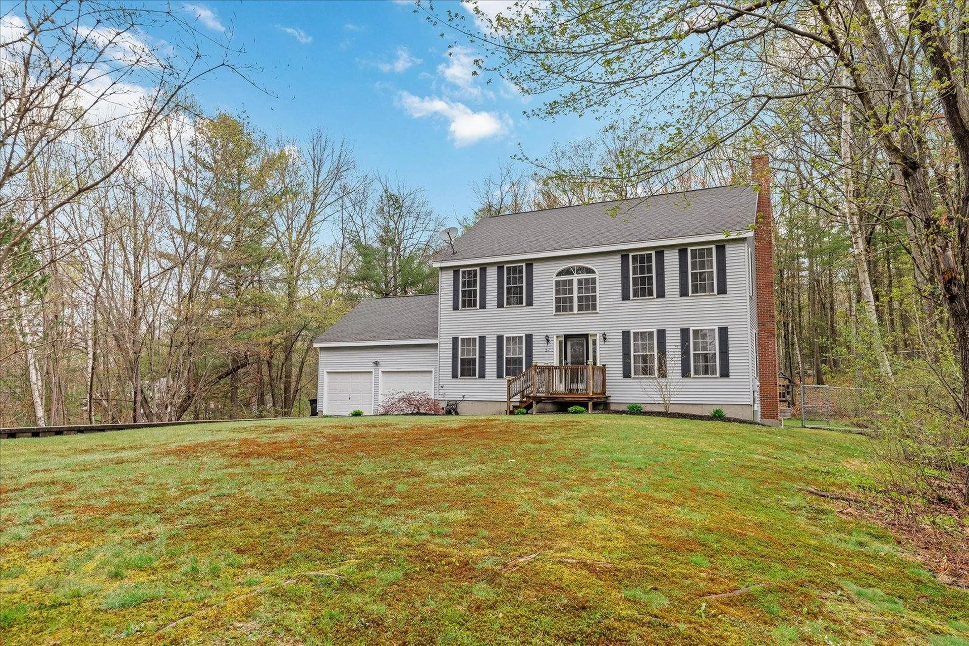 57 Kienia Road Hudson NH 03051