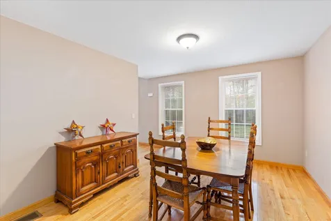 57 Kienia Road Hudson NH 03051
