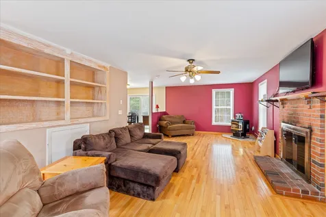 57 Kienia Road Hudson NH 03051