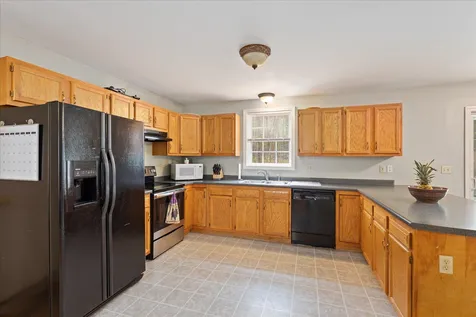 57 Kienia Road Hudson NH 03051