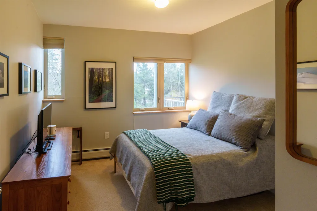 11 Gile Drive Hanover NH 03755