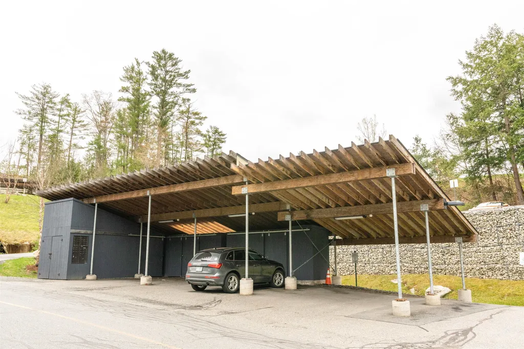 11 Gile Drive Hanover NH 03755