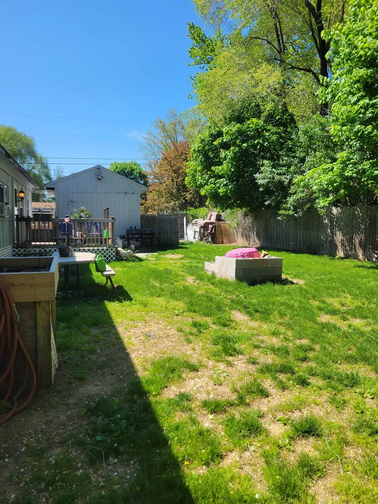7 Mildred Avenue Raymond NH 03077