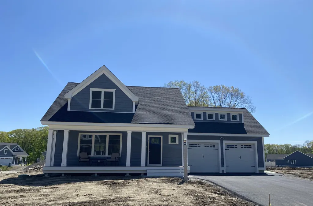 4 Rose Fountain Lane Hampton NH 03842