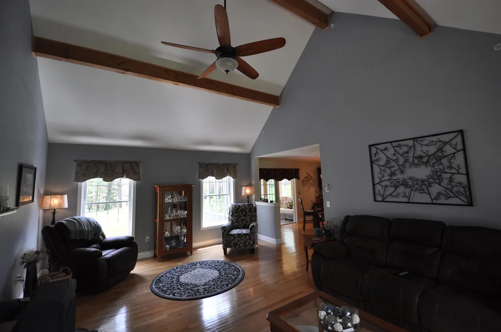 32 Blacksmith Lane Hollis NH 03049