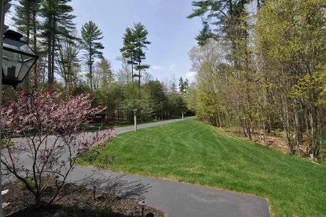 32 Blacksmith Lane Hollis NH 03049