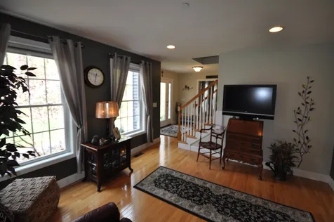 32 Blacksmith Lane Hollis NH 03049