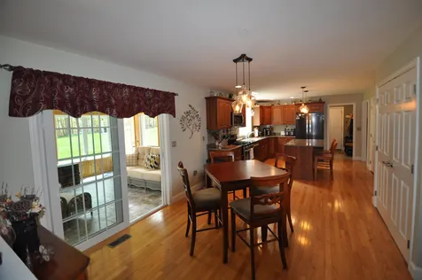 32 Blacksmith Lane Hollis NH 03049