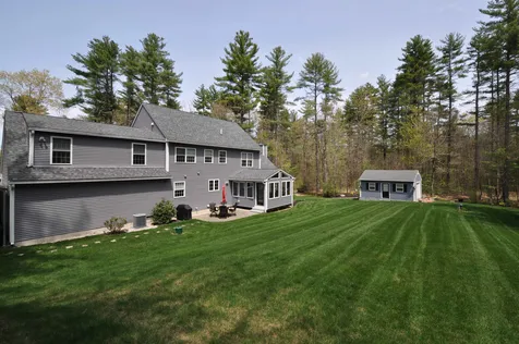 32 Blacksmith Lane Hollis NH 03049