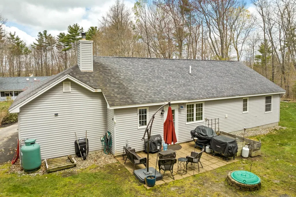 9 Wildwood Lane Wolfeboro NH 03894