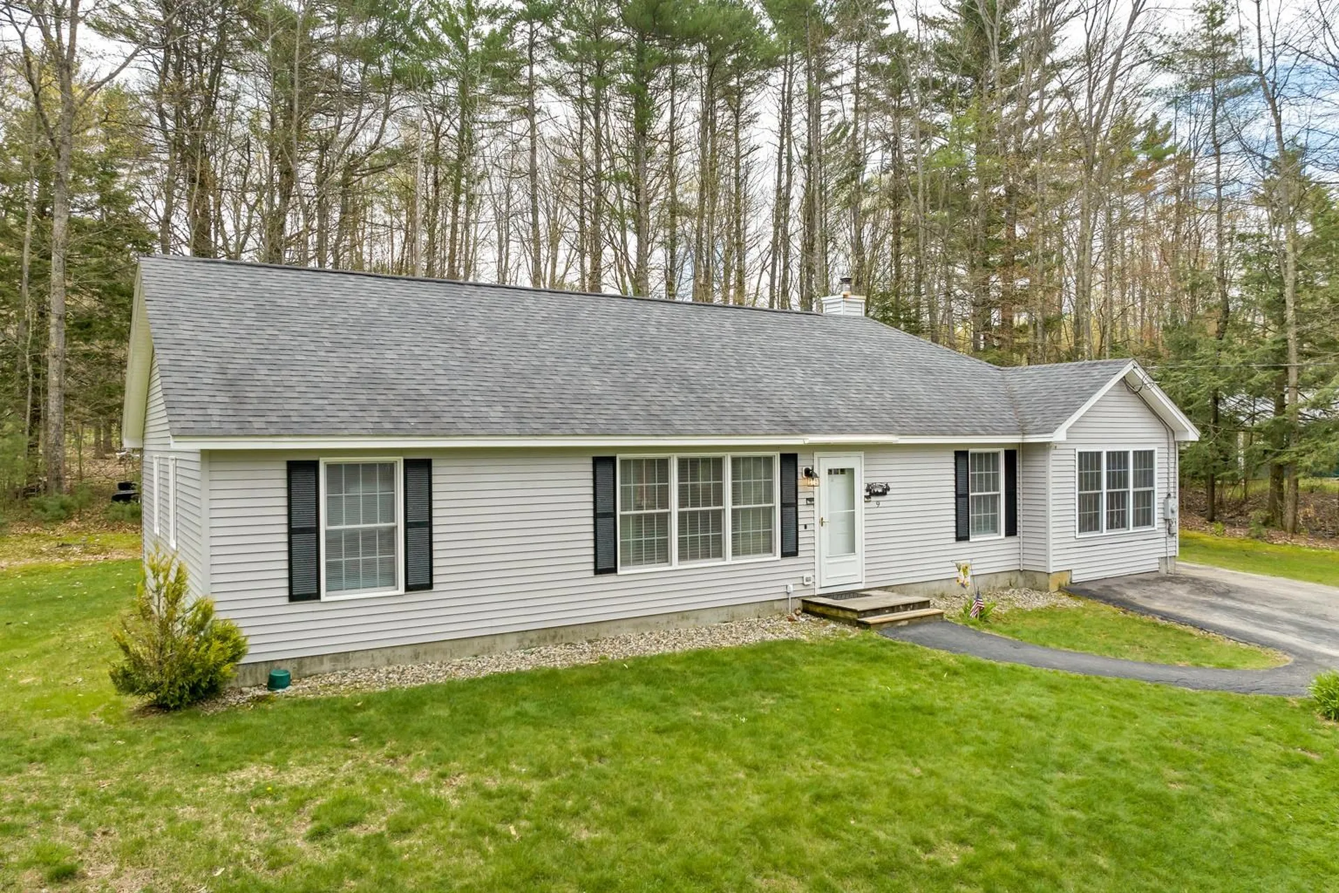9 Wildwood Lane Wolfeboro NH 03894