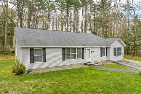 9 Wildwood Lane Wolfeboro NH 03894