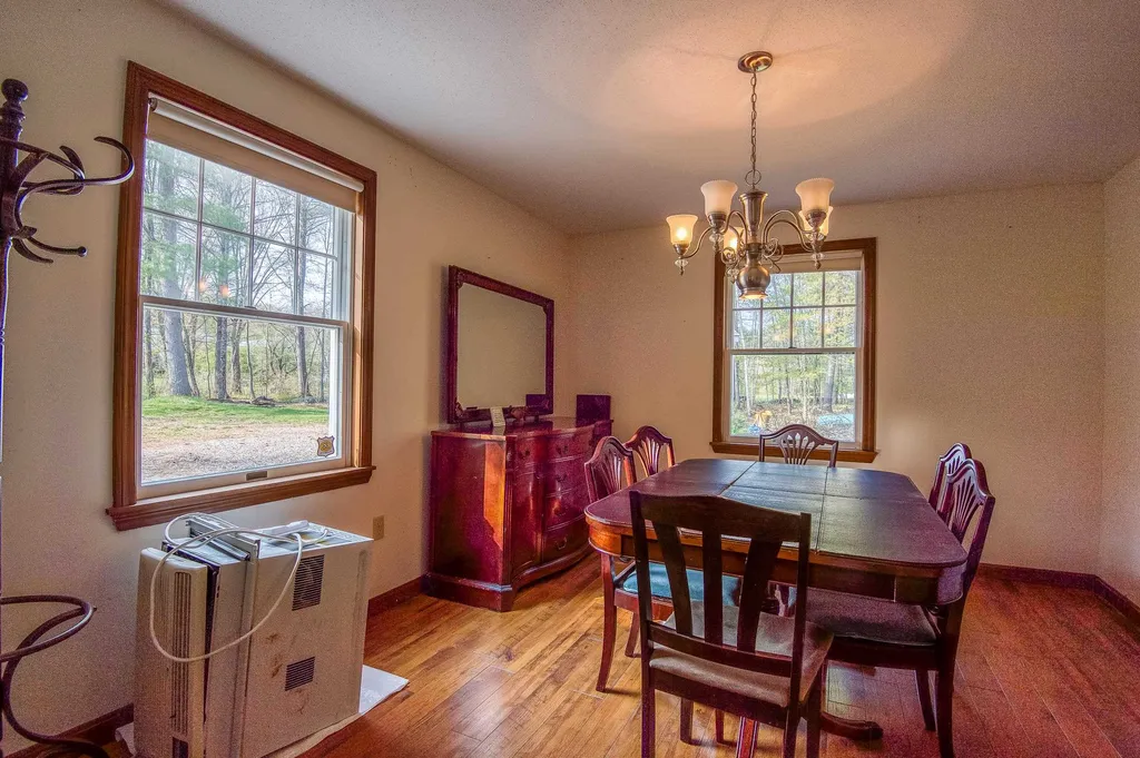 63 Nh Route 153 N Effingham NH 03882