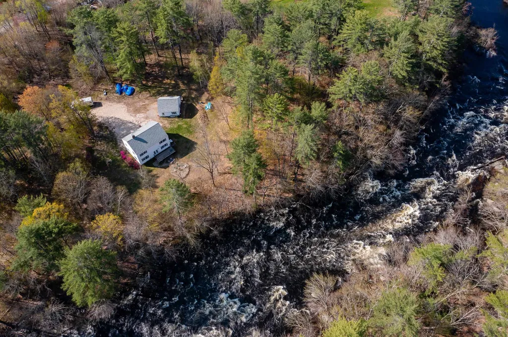 63 Nh Route 153 N Effingham NH 03882