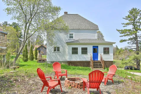 12 Governors Terrace Lancaster NH 03584