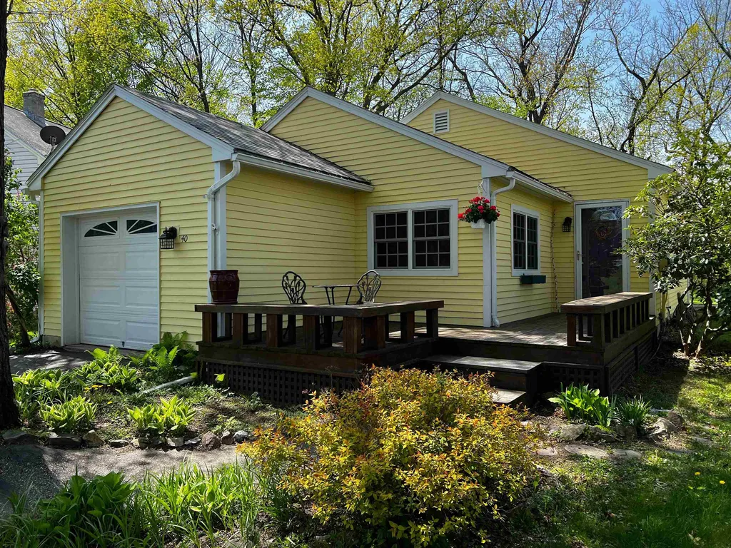 40 Willow Circle Colchester VT 05446