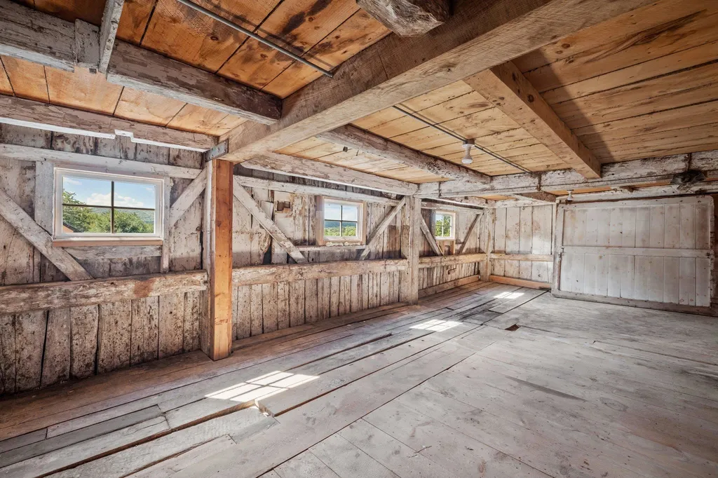 29 Woodman Road Sanbornton NH 03269