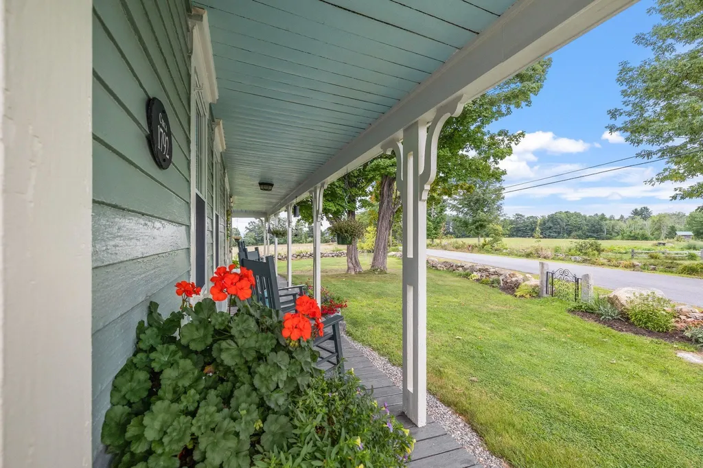 29 Woodman Road Sanbornton NH 03269