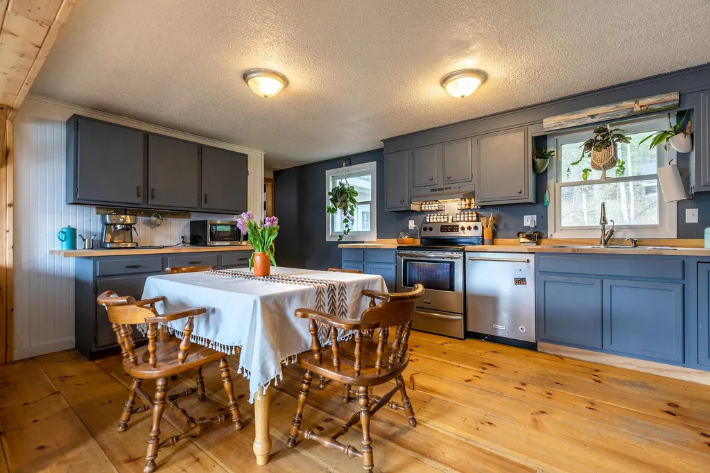 340 Royalton Hill Road Bethel VT 05032