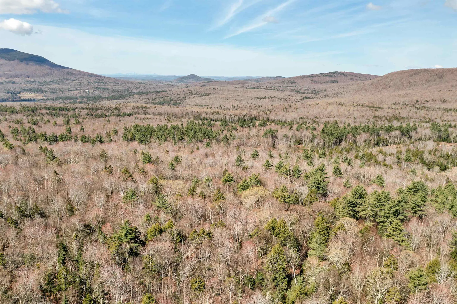 Cape Moonshine Road Piermont NH 03779