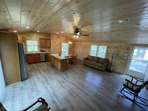 14 Dotties Lane Franklin NH 03235