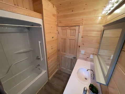 14 Dotties Lane Franklin NH 03235