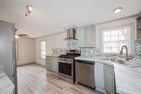6 Lincoln Street Epsom NH 03234