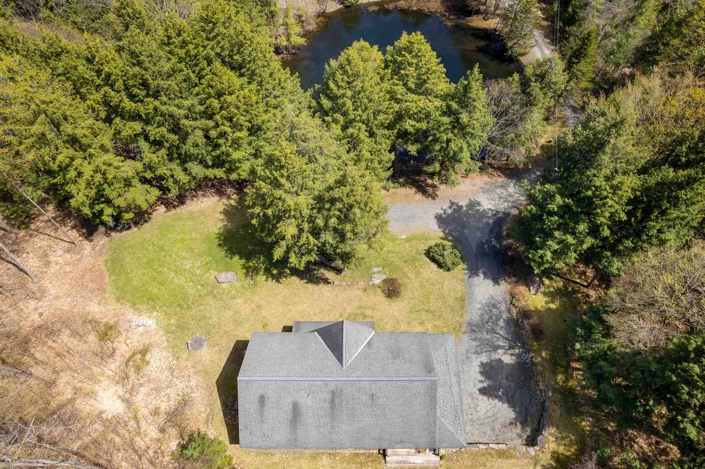 46 Fiddlehead Lane Hartford VT 05059