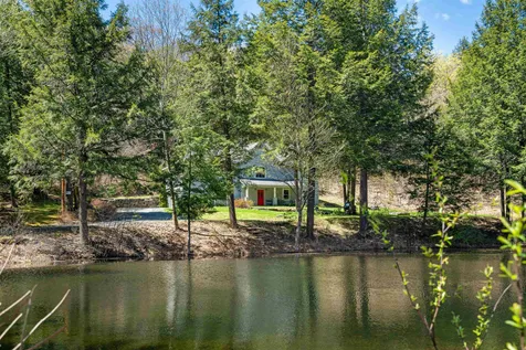 46 Fiddlehead Lane Hartford VT 05059