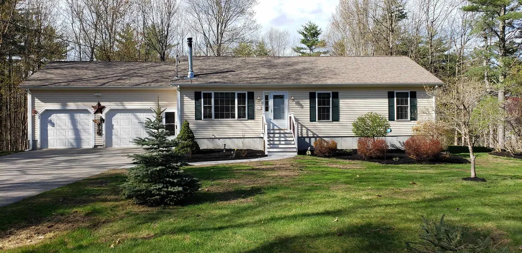 857 Witchtrot Road Wakefield NH 03872
