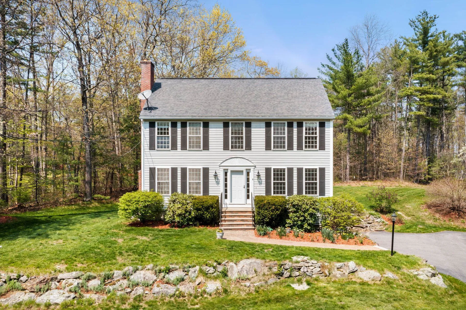 6 Beacon Hill Road Windham NH 03087