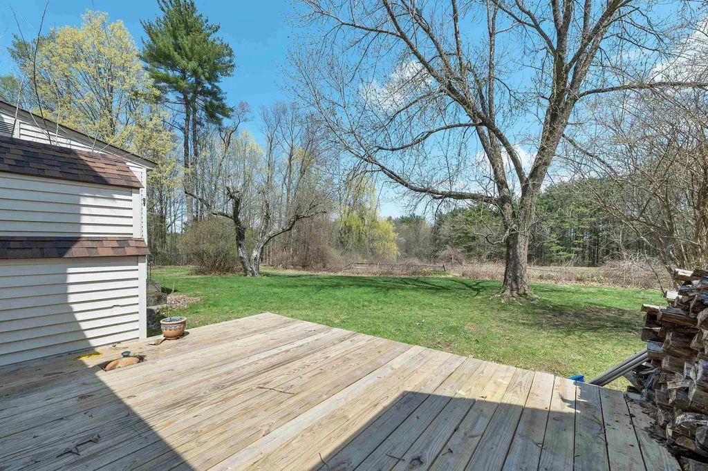 23 Jewett Road Dunbarton NH 03046